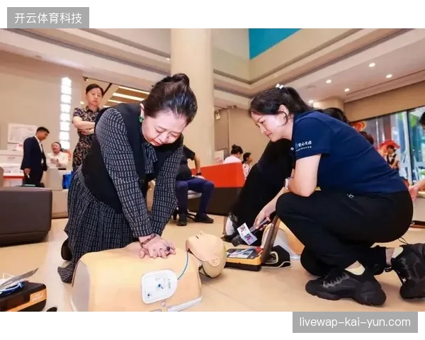 为什么大型赛事主办方宁可支付高昂外包费，也不愿建立自有化的AED急救响应机制？